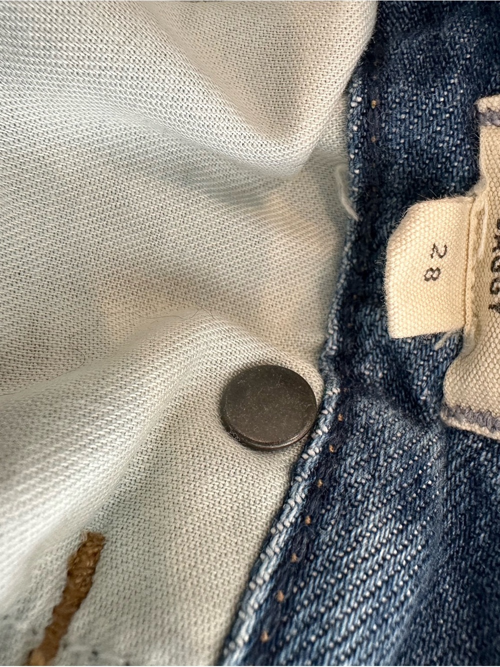 Madewell Light Blue Low-slung Baggy Leg Jeans with Frayed Hem - Picture 4 of 6